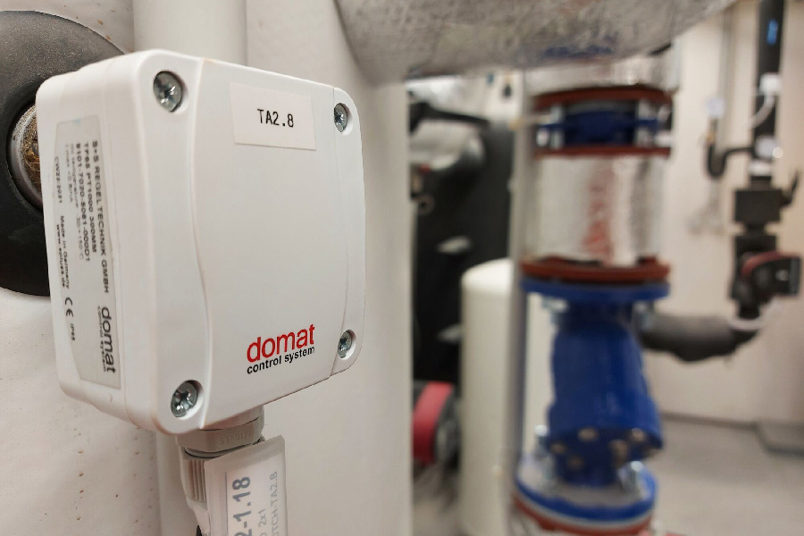 Měření a regulace