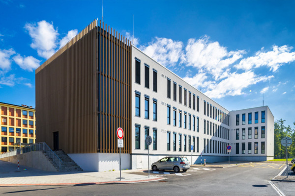 Modulární přístavba pavilonu psychiatrie Nemocnice Ostrov