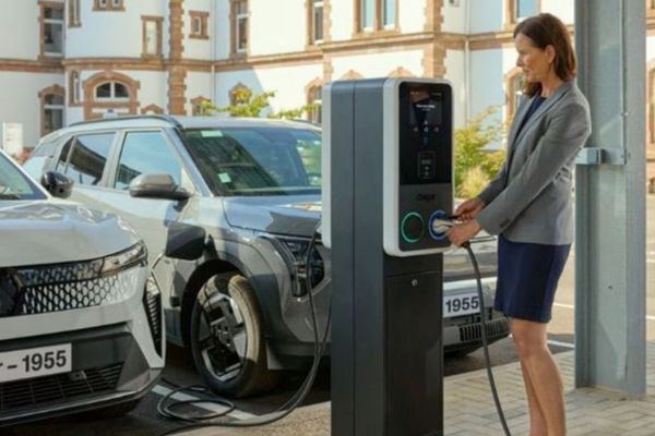 Nabíjecí stanice witty pro moderní projekty